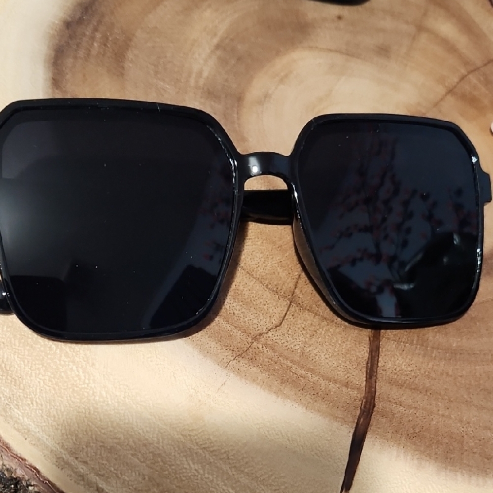 (6) Large Stylish Square Retro Sunglasses *Great for All Your Outfit Needs* New - Picture 2 of 9